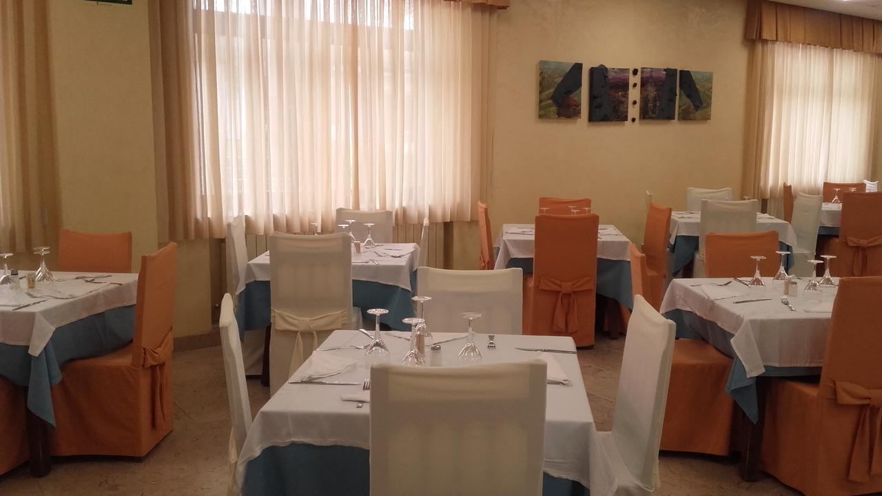 Hotel Balneario De Ledesma Vega de Tirados Esterno foto
