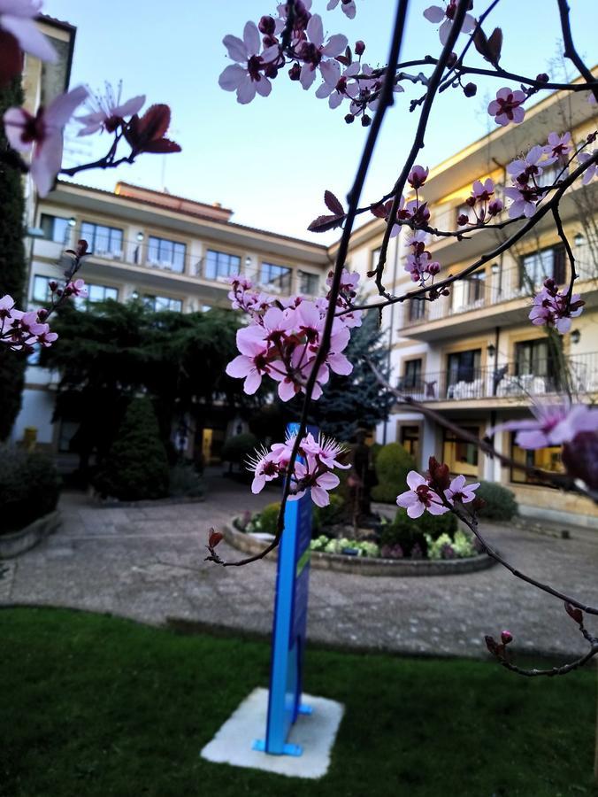 Hotel Balneario De Ledesma Vega de Tirados Esterno foto